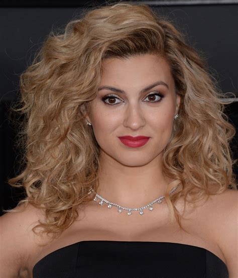 Tori Kelly